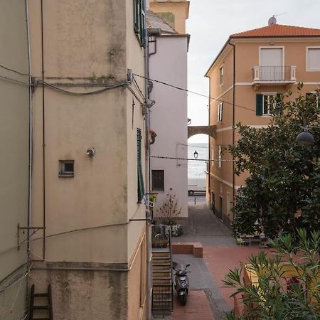 Sea View, In The Old Town Santo Stefano Al Mare Apartman Kültér fotó